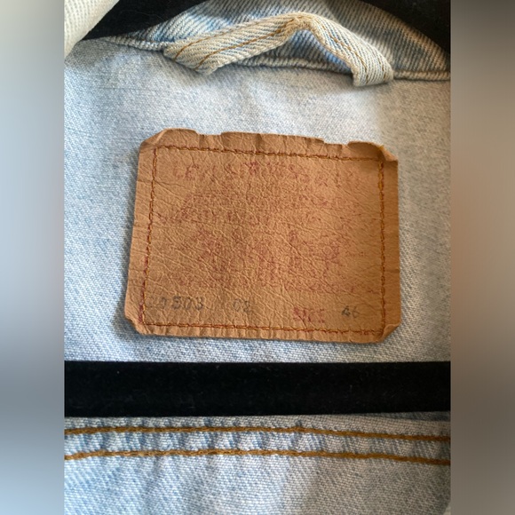 Men’s Vintage Levi’s Denim Trucker Jacket - Picture 2 of 4